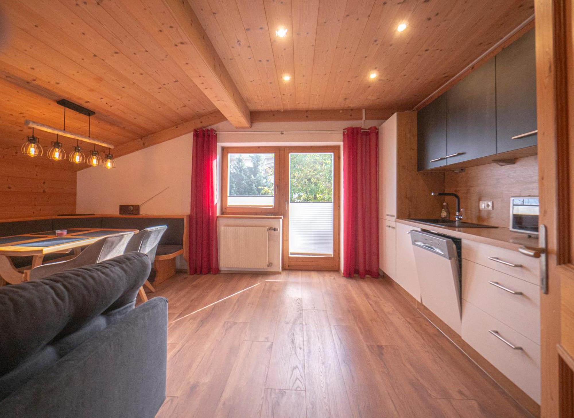 Ferienwohnung Zillertal - Schwemberger フューゲン エクステリア 写真